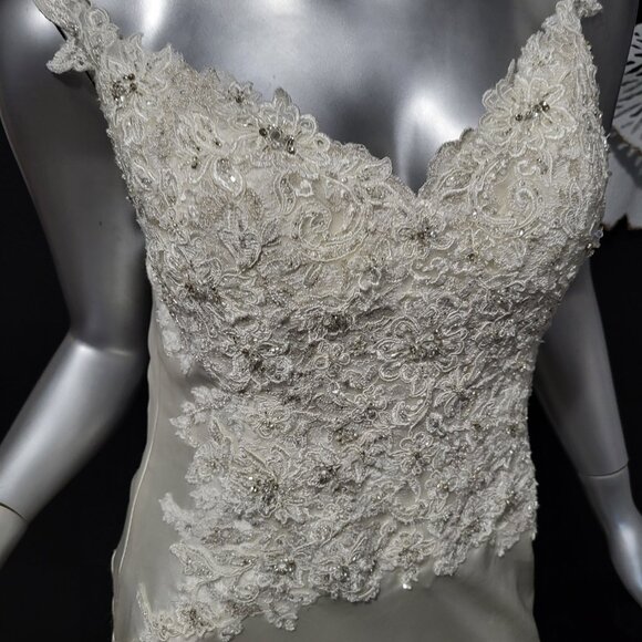 NWT~$1550~SOPHIA TOLLI~8/10~IVORY LACE EMBROIDERED EMBELLISHED WEDDING DRESS - Picture 6 of 16